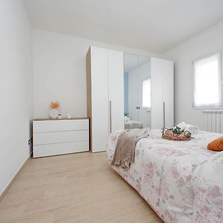 Andrea Home- Collegato A Roma E Aeroporto Fiumicino Exteriör bild